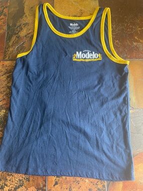 Modelo Navy Tank with Yellow Trim and Logo (207)